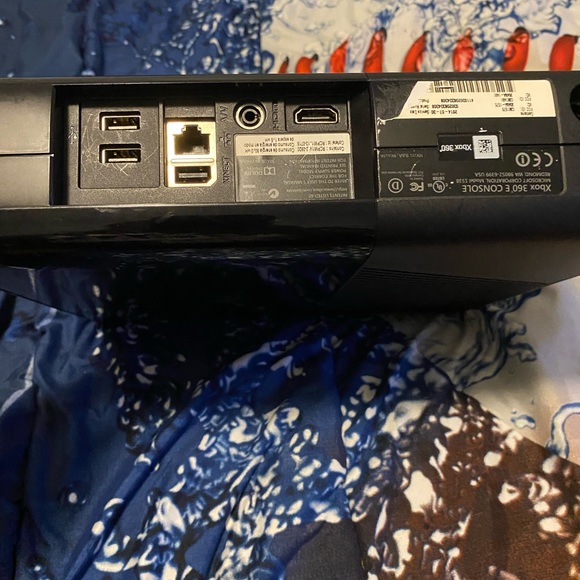 Xbox 360 good condition - Picture 9 of 11